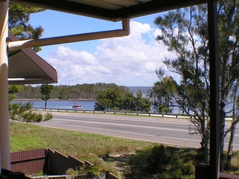 2 Bondi Road, The Entrance North NSW 2261