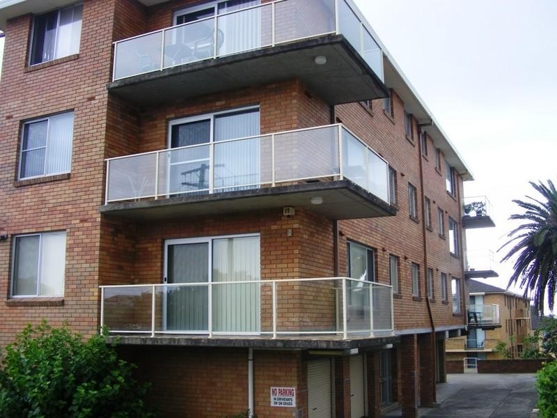 2/8 Bayview Avenue, The Entrance NSW 2261