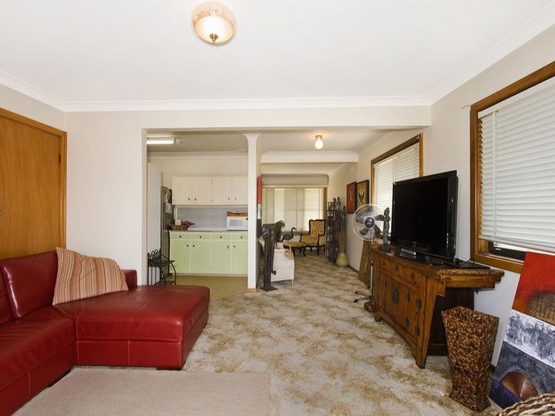 80 Bay Road, Blue Bay NSW 2261