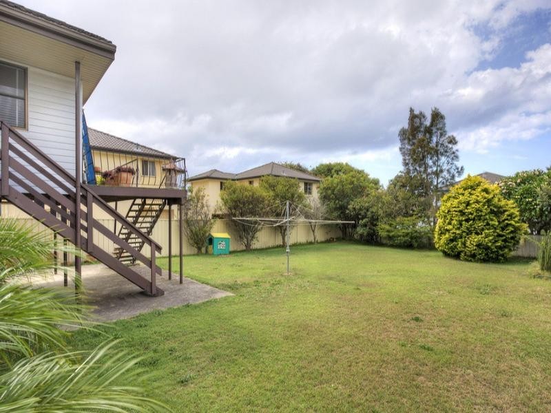 80 Bay Road, Blue Bay NSW 2261