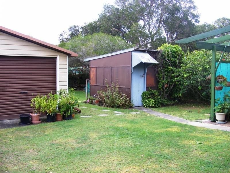 11 Eloora Road, Long Jetty NSW 2261