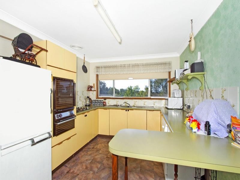 51 Hillside Drive, Berkeley Vale NSW 2261