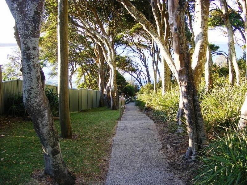 8 Bald Street, Norah Head NSW 2263