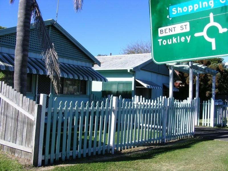 2,4 and 6 Coral Street, The Entrance NSW 2261