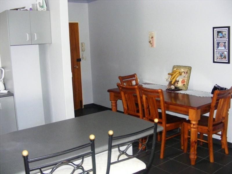 2/8 Bayview Avenue, The Entrance NSW 2261