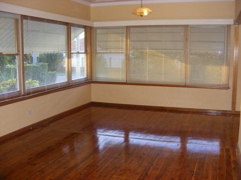 129 Elsiemer Street, Toowoon Bay NSW 2261