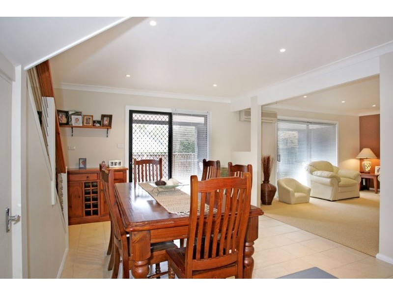 52 Thelma Street, Toowoon Bay NSW 2261