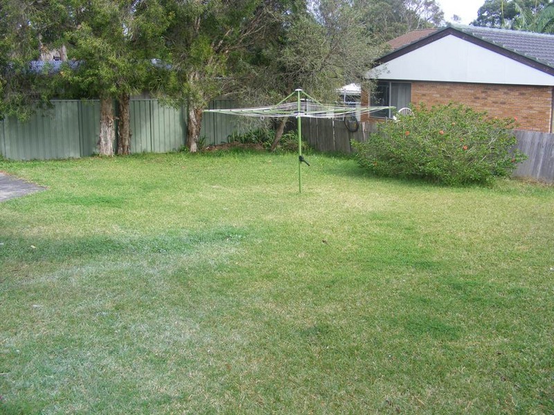 17 Cornish Avenue, Killarney Vale NSW 2261