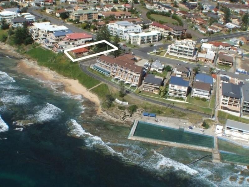 104 Ocean Parade, Blue Bay NSW 2261