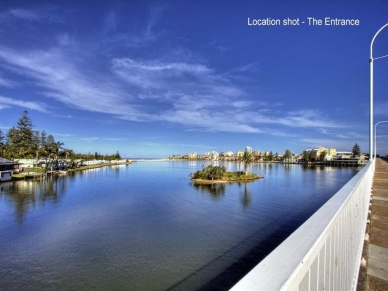 104 Ocean Parade, Blue Bay NSW 2261