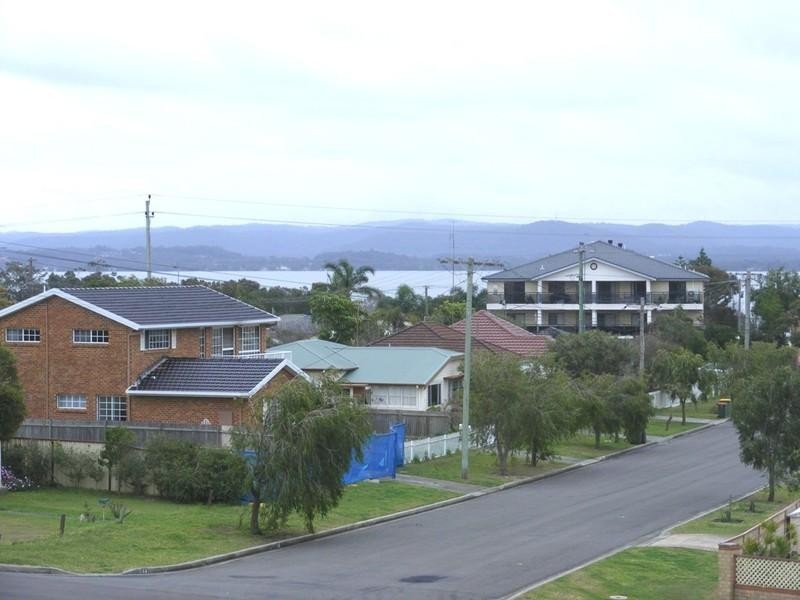 14/2 Copnor Avenue, The Entrance NSW 2261