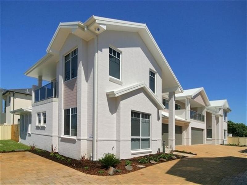 1/141-143 Hutton Road, The Entrance North NSW 2261