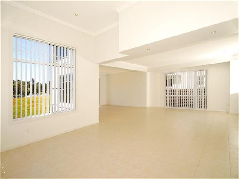 4/141-143 Hutton Road, The Entrance North NSW 2261