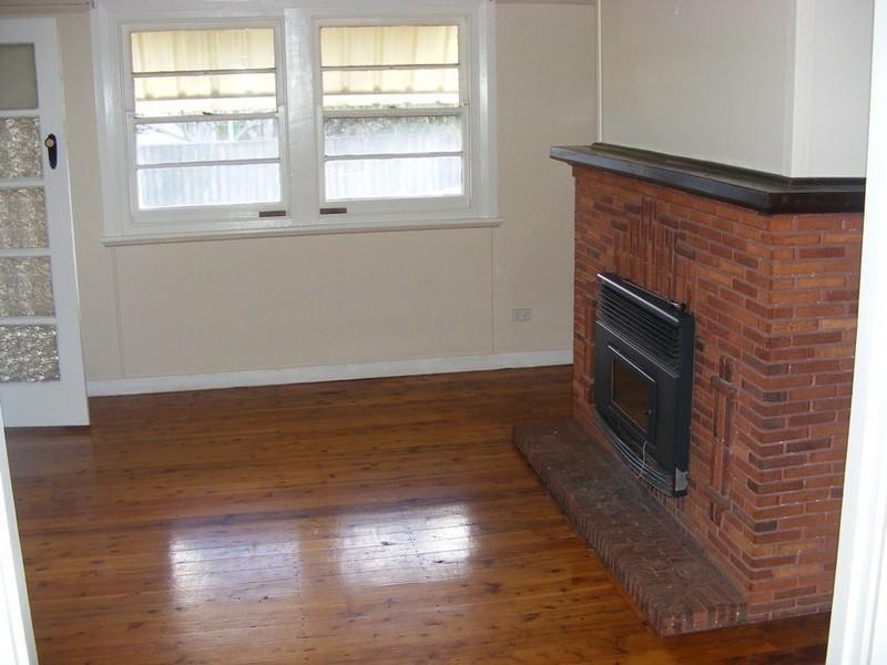 8 Hargraves Street, The Entrance North NSW 2261