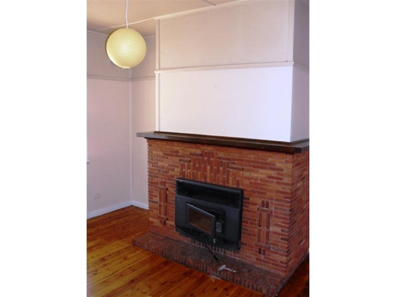 8 Hargraves Street, The Entrance North NSW 2261