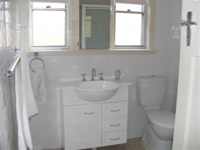 51 Lakeside Parade, The Entrance NSW 2261