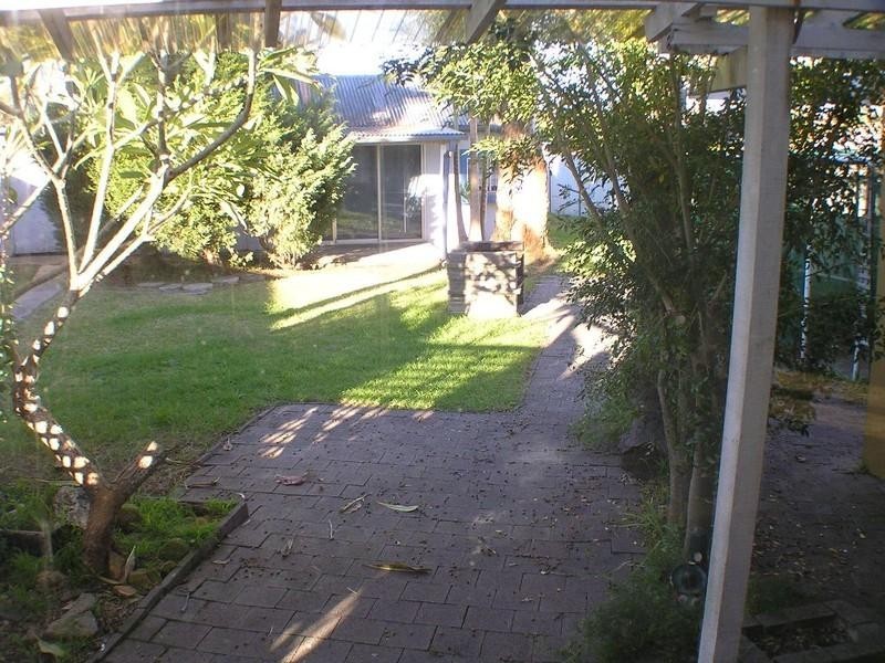 27 Athol Street, Toukley NSW 2263