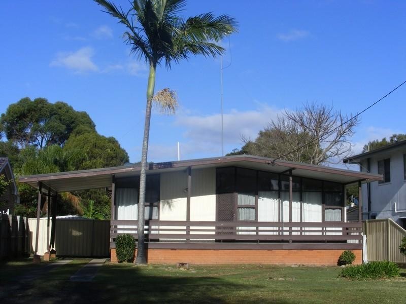 20 Hinemoa Avenue, Killarney Vale NSW 2261