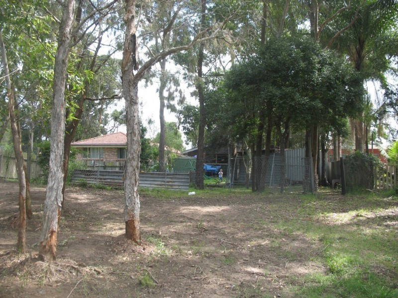 4 Tumbi Creek Road, Berkeley Vale NSW 2261