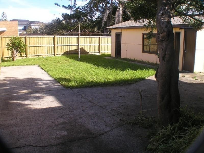 150-154 Ocean Parade, Blue Bay NSW 2261