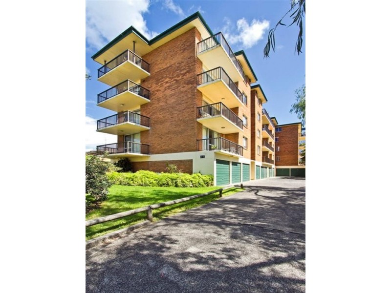15/3-5 Fairport Avenue, The Entrance NSW 2261