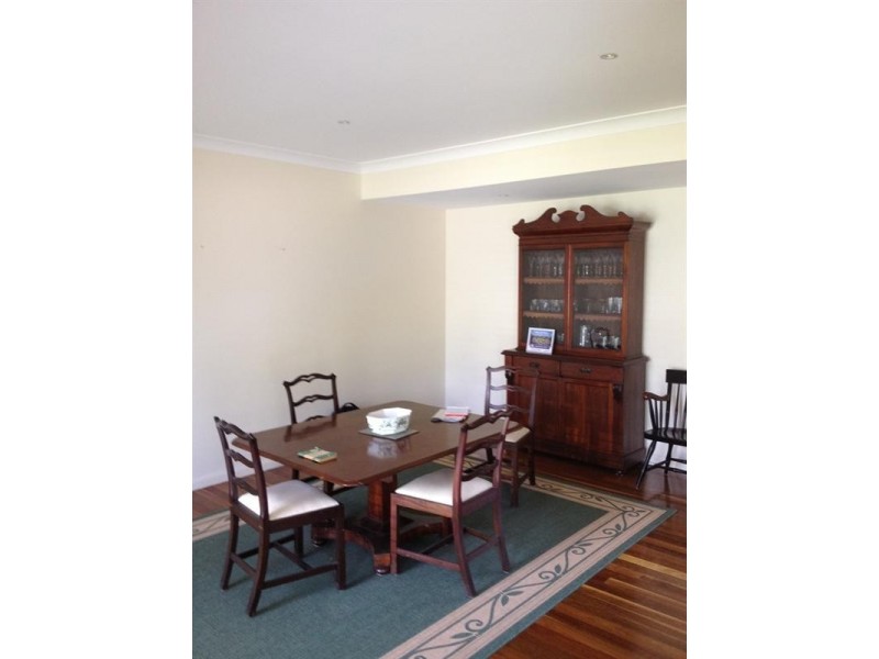 32 Point Street, Bateau Bay NSW 2261