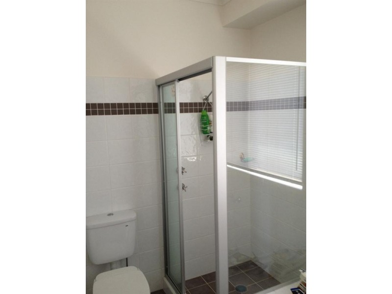 32 Point Street, Bateau Bay NSW 2261