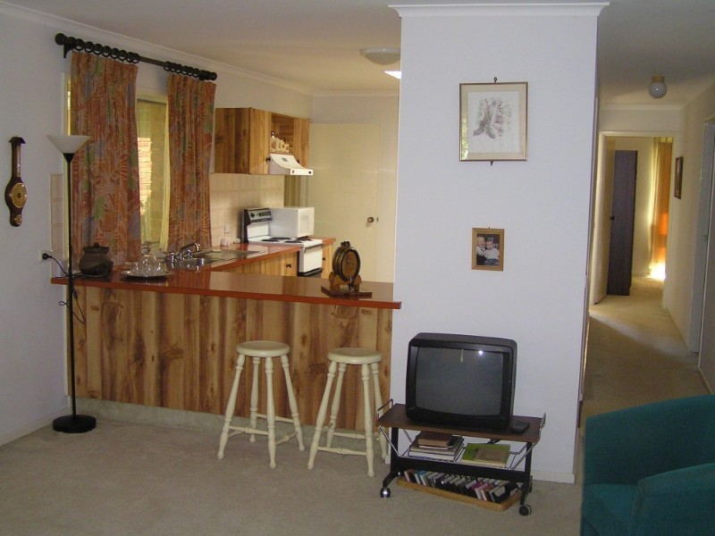 3 Garden Grove, Bateau Bay NSW 2261