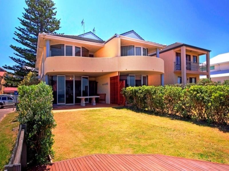 20B Werrina Parade, Blue Bay NSW 2261