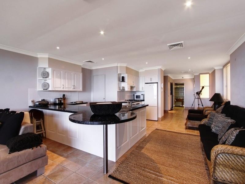 20B Werrina Parade, Blue Bay NSW 2261