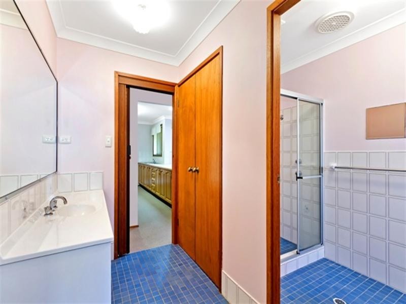 2 Castle Close, Killarney Vale NSW 2261