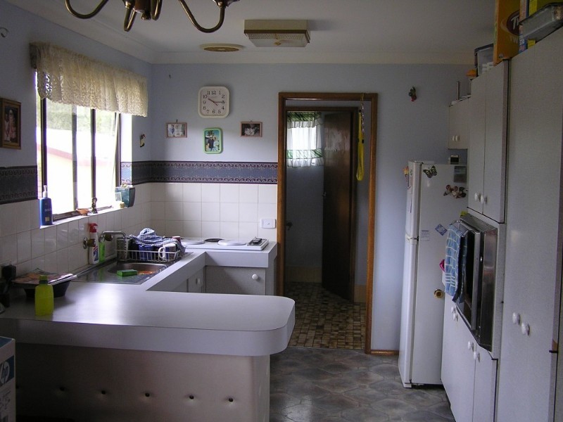 8 George Evans Road, Killarney Vale NSW 2261