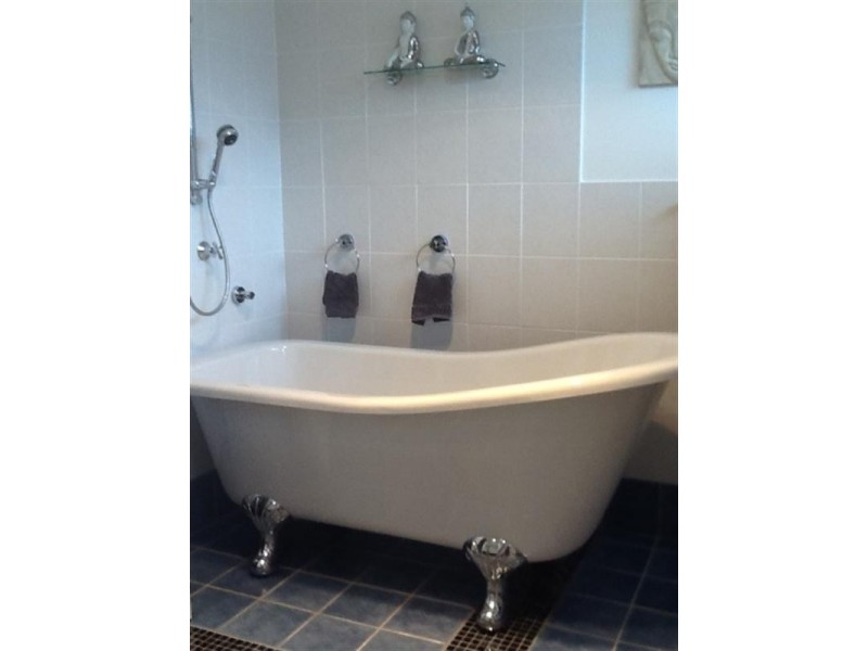 20 Murrumbidgee Avenue, Bateau Bay NSW 2261