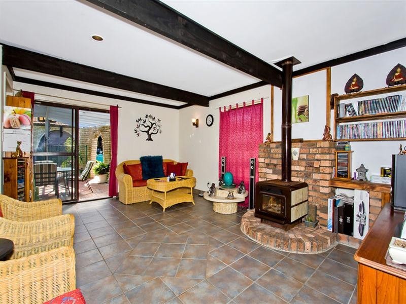 17 Benelong Street, The Entrance NSW 2261