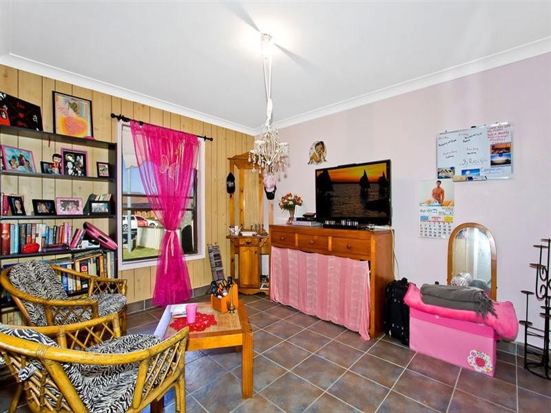 17 Benelong Street, The Entrance NSW 2261