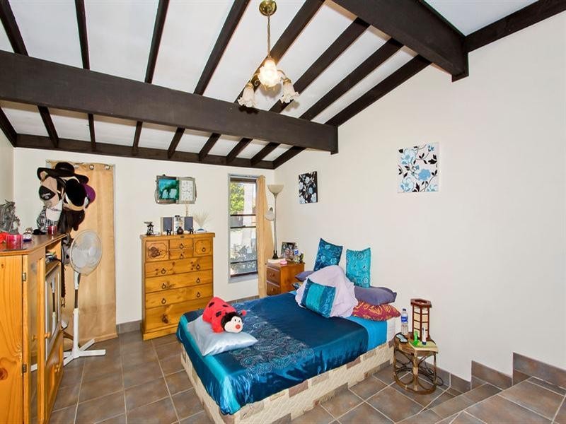 17 Benelong Street, The Entrance NSW 2261