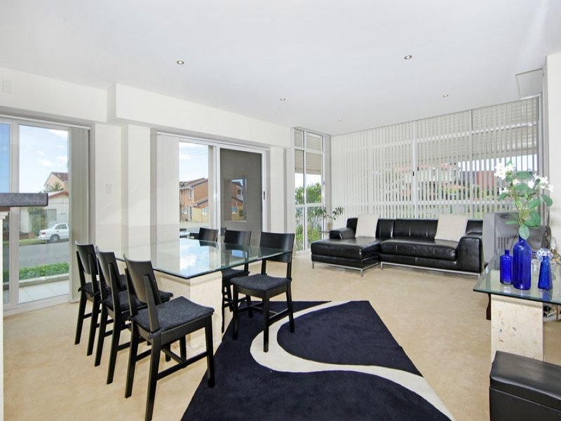 1/101 Ocean Parade, Blue Bay NSW 2261