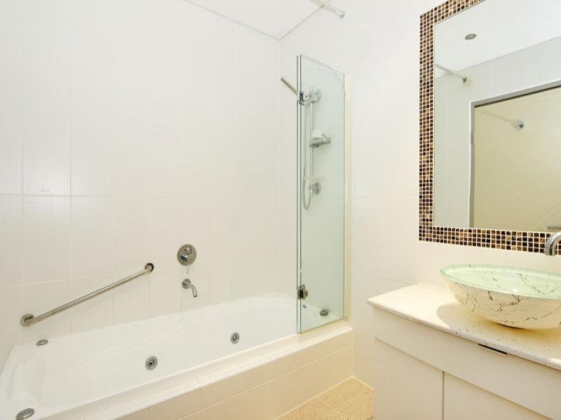 1/101 Ocean Parade, Blue Bay NSW 2261