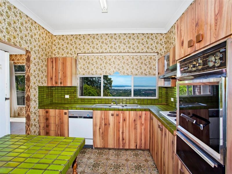 64 Berne Street, Bateau Bay NSW 2261