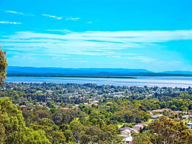 64 Berne Street, Bateau Bay NSW 2261