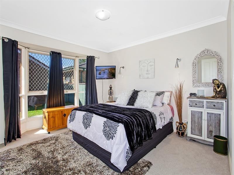 17 Yethonga Avenue, Blue Bay NSW 2261