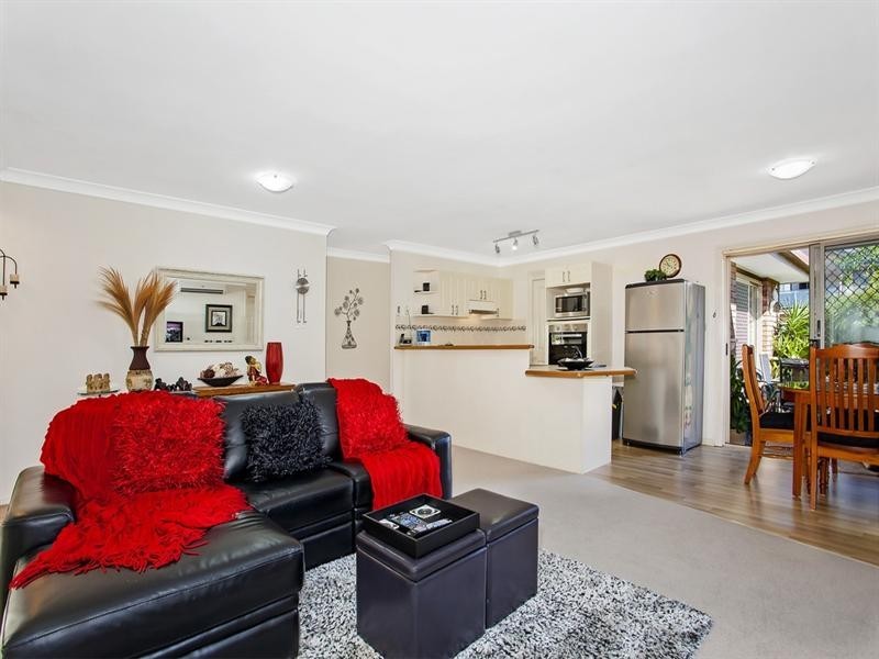 17 Yethonga Avenue, Blue Bay NSW 2261