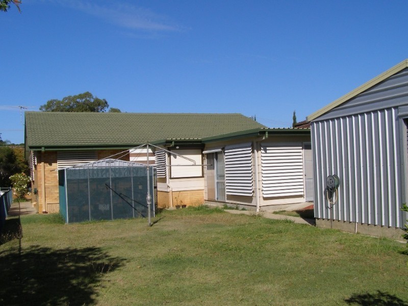 26 Westbrook Street, Woody Point QLD 4019