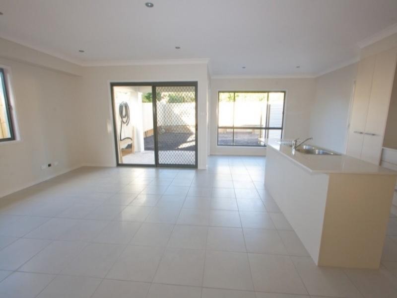 30a Lucas Street, Scarborough QLD 4020