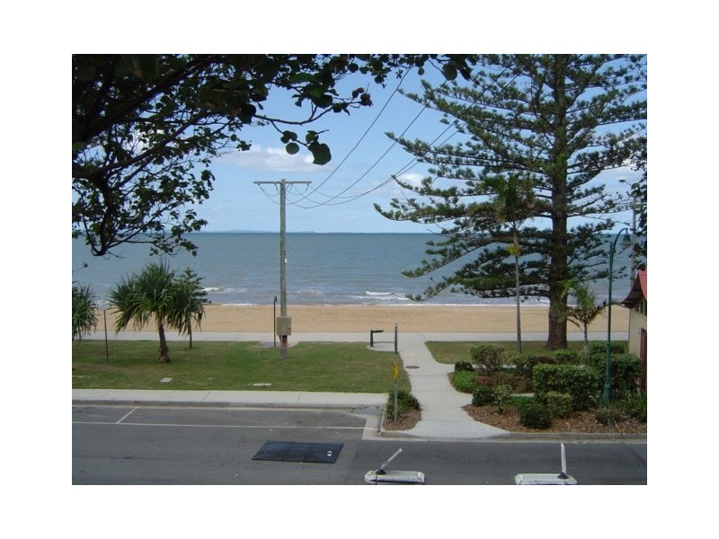 27 Marine Parade, Redcliffe QLD 4020