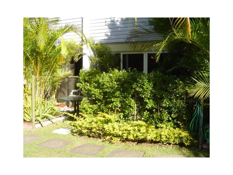 11/2A Moffat Street, Scarborough QLD 4020