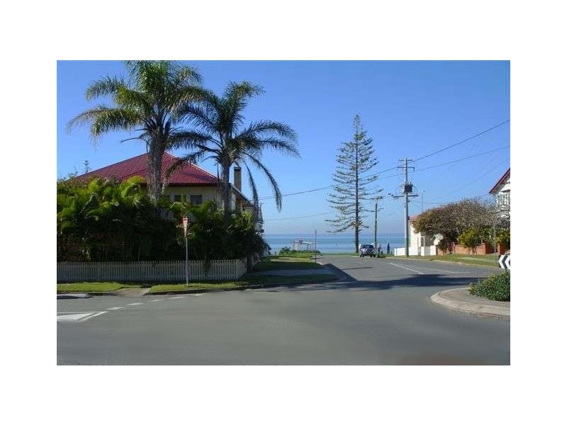 2 Beaconsfield Street, Margate QLD 4019