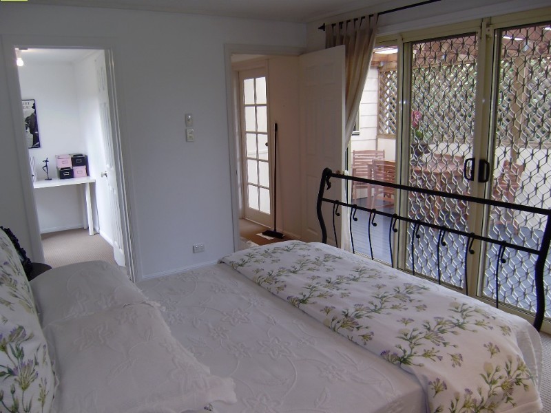 49 McLennan Street, Woody Point QLD 4019