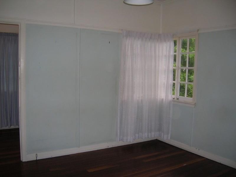 10 Murphy Street, Scarborough QLD 4020