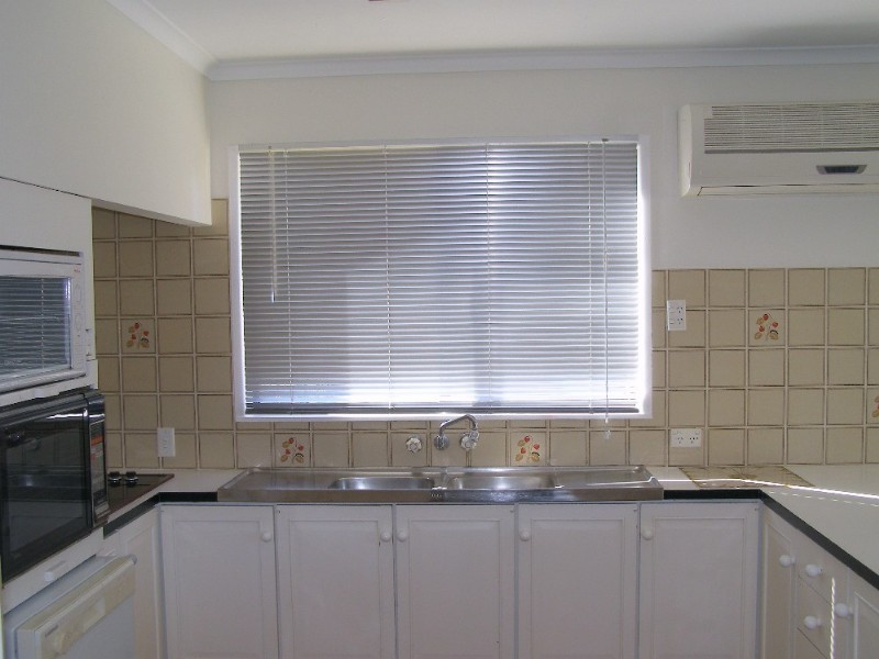 21 Pinewood Street, Redcliffe QLD 4020